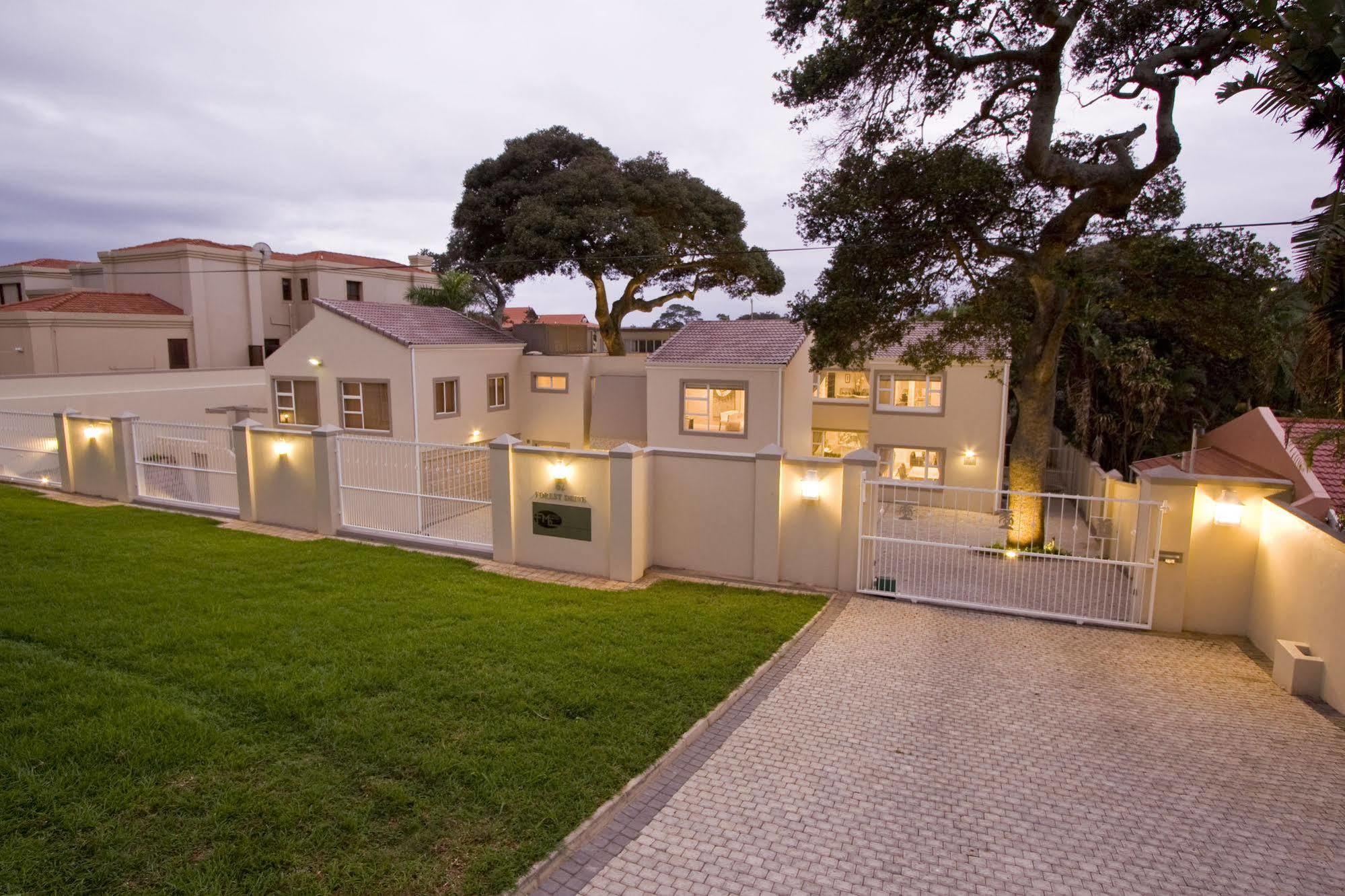 Forest Manor Boutique Guesthouse Umhlanga Rocks Extérieur photo